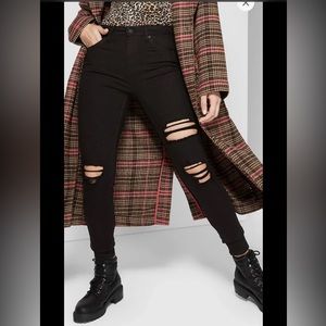 Women’s Wild Fable High Rise Distressed Black Skinny Jeans size 10